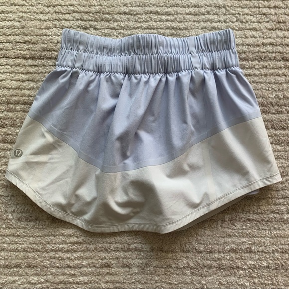 Lululemon Breeze By Skirt Lavender Size 2 - Picture 3 of 8